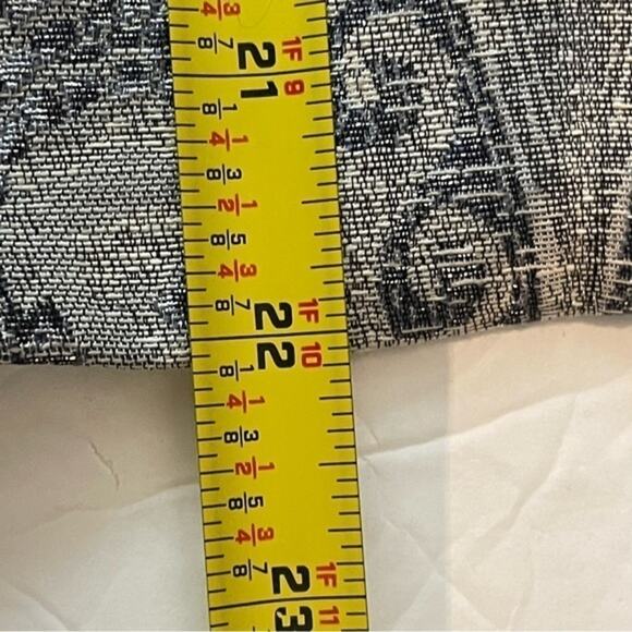 Chico’s Tan Metallic Faux Fur Mob Wife Glam Cuff Evening Jacket NWOT Size 4P - Picture 13 of 14